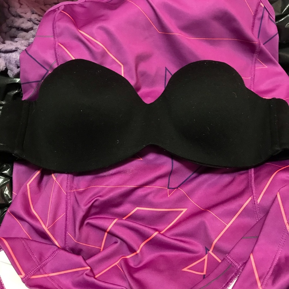 Strapless bra